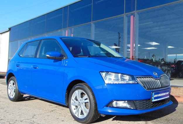Skoda Fabia cena 47600 przebieg: 97400, rok produkcji 2020 z Gniewkowo małe 326